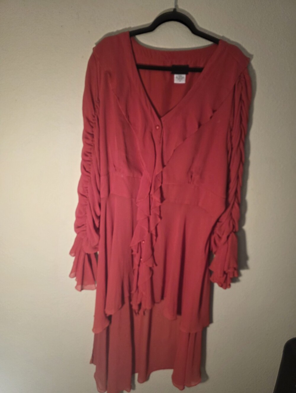 Women's Red Ruffle Tiered hi/low Shirt - Unbranded